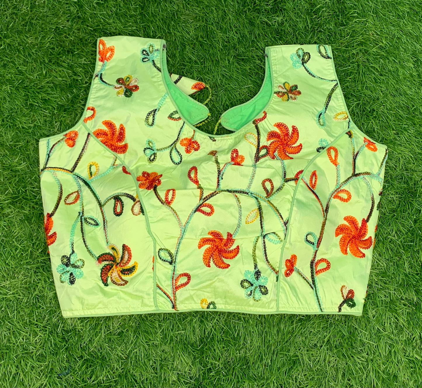 Pista green thread work with hands