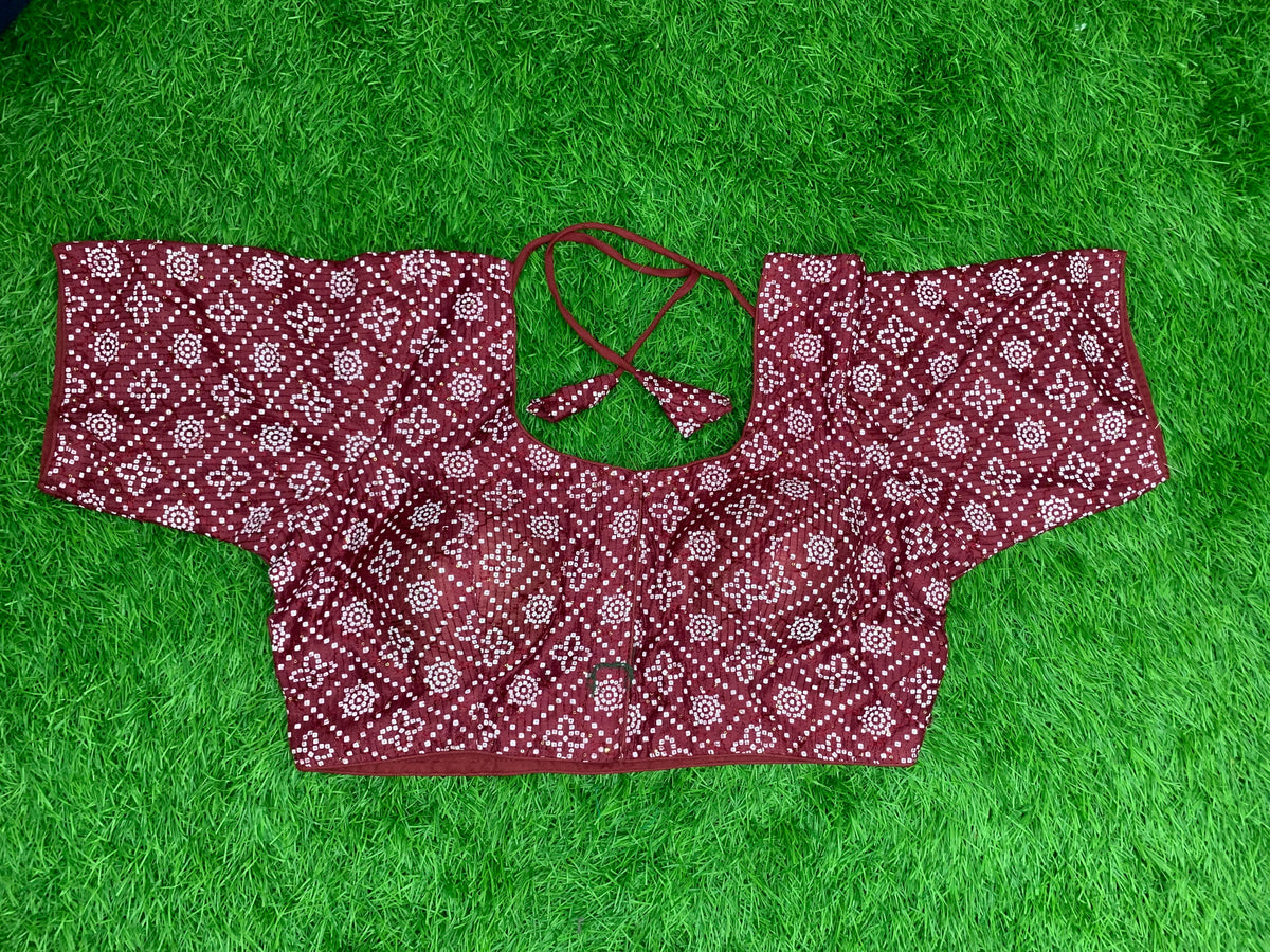 Marron with white print