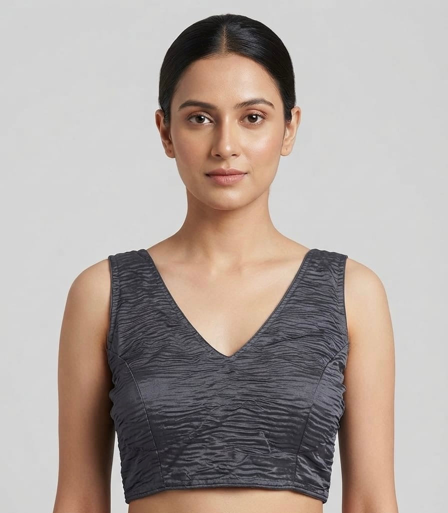 Designer shimmer Blouse 👚 v-neck with short hands✨