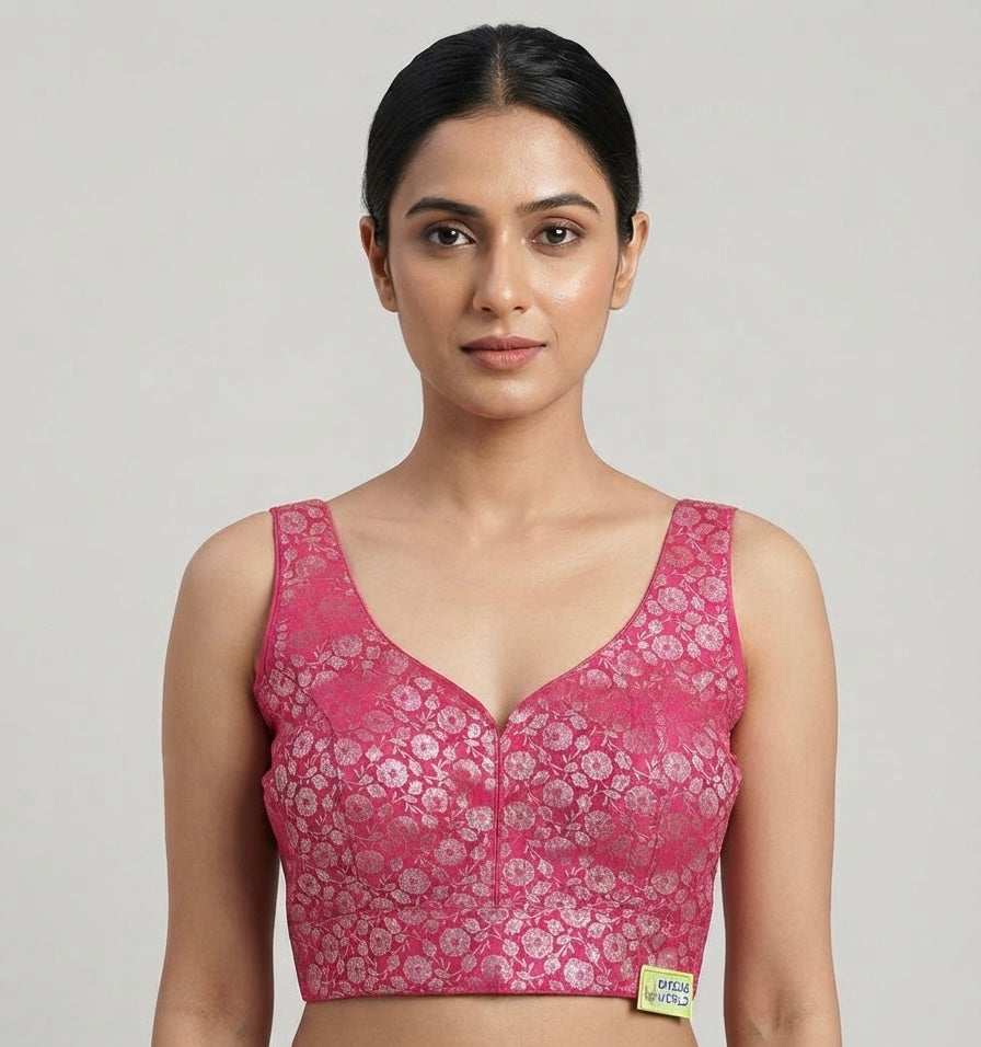 Banaras Classic Blouse 👚 side hands available🌸￼