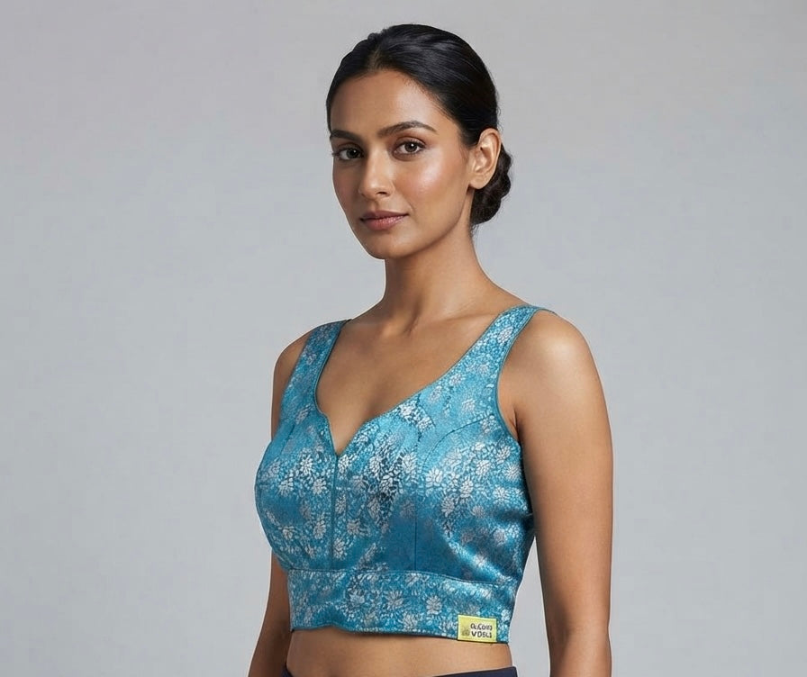 Banaras Royal Blouse 👚 side hands available✨