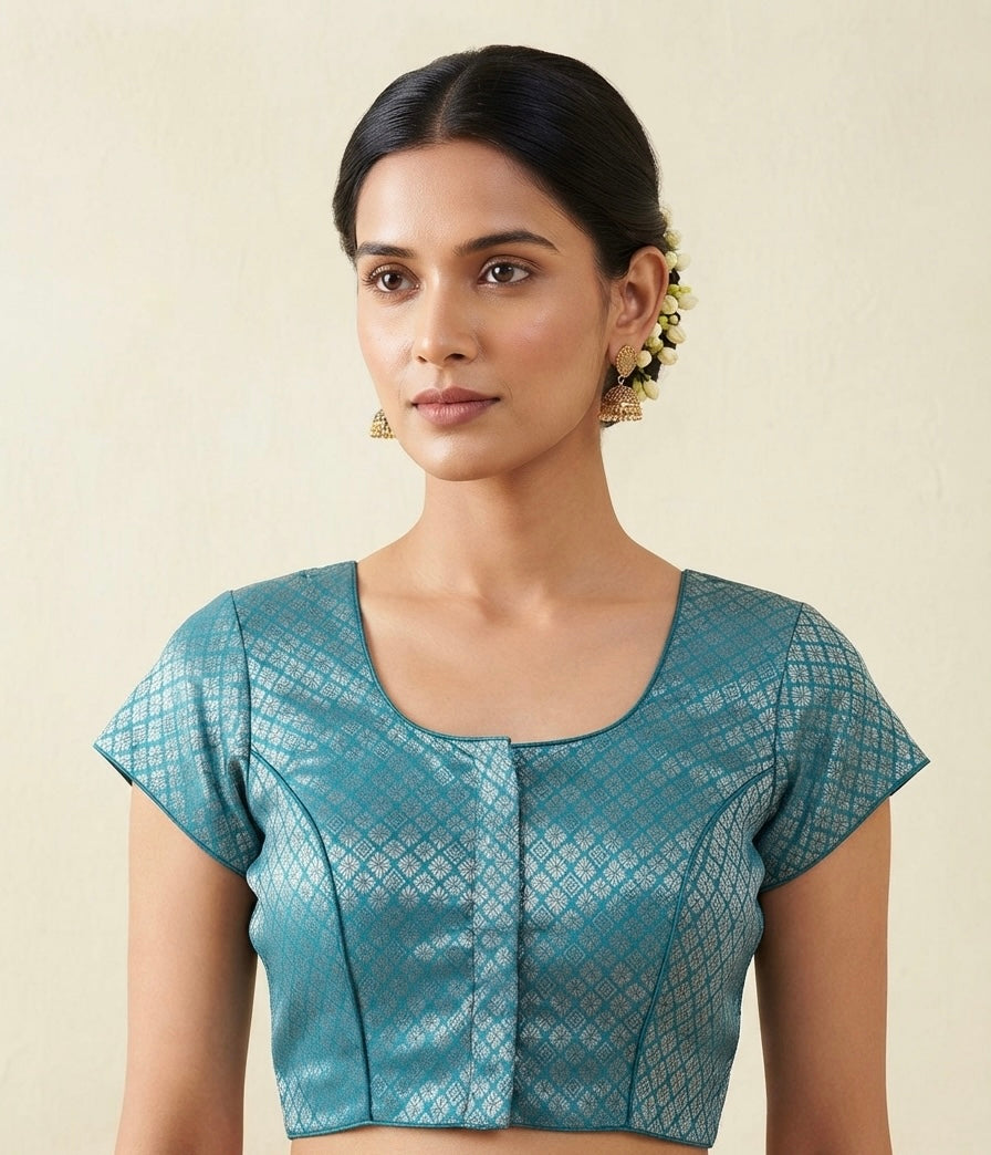 Designer Banaras Blouse 👚 with mega sleeves 🌸