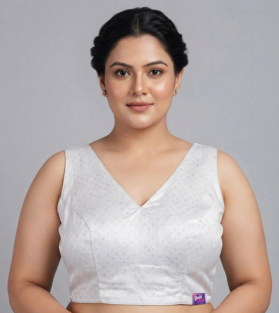 Silver Pearl Shine Blouse 👚 with hands ✨plus size