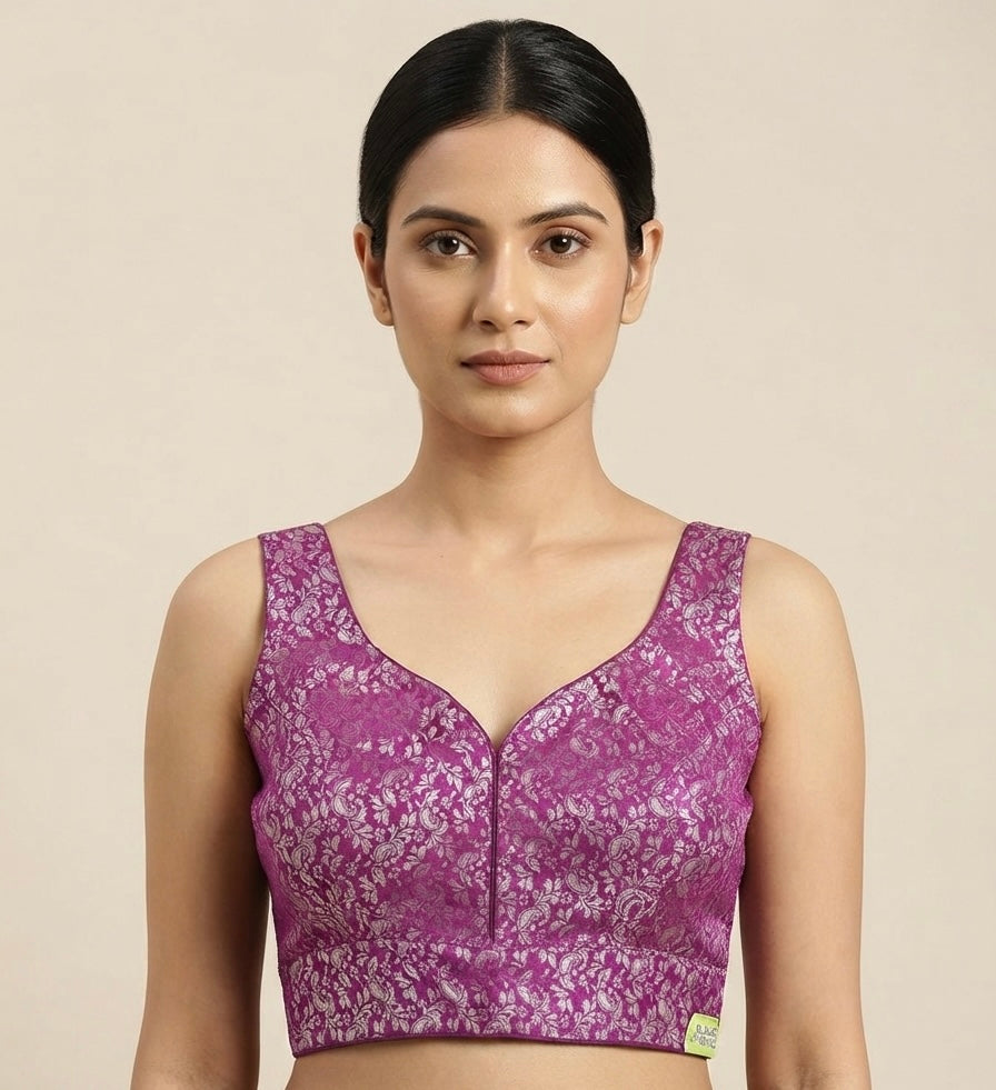 Banaras Charm Blouse 👚 side hands available 🌷