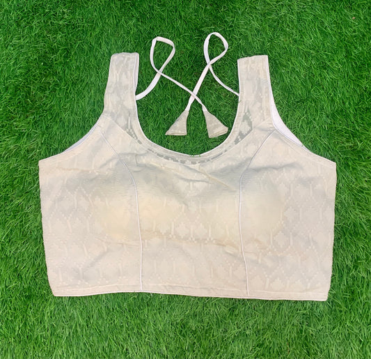 Half white blouse/ light chocolate chase