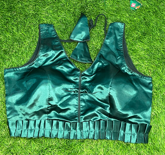 Green frills belt with hands