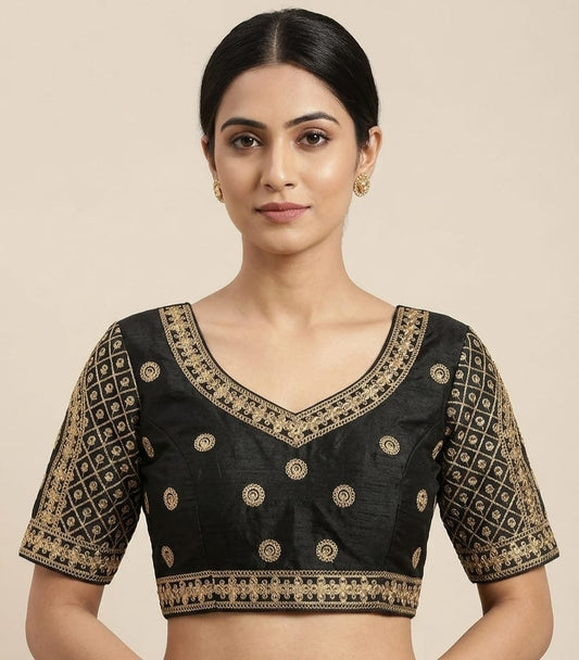 Golden embroidery withBlouse main bhee with hands