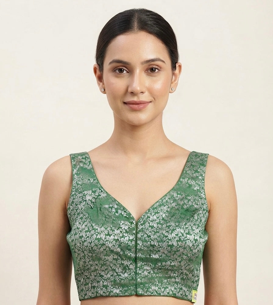 Banaras Zari Glow Blouse 👚 side hands available✨￼
