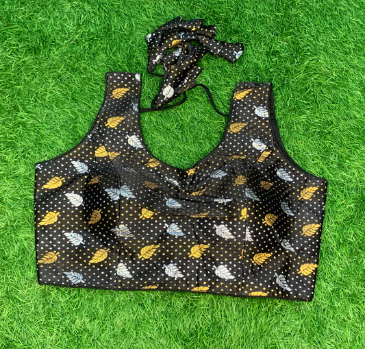 Black leaf print golden silver with hands